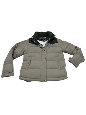 Lightly used Patagonia Jacket in Gray and purple, size medium